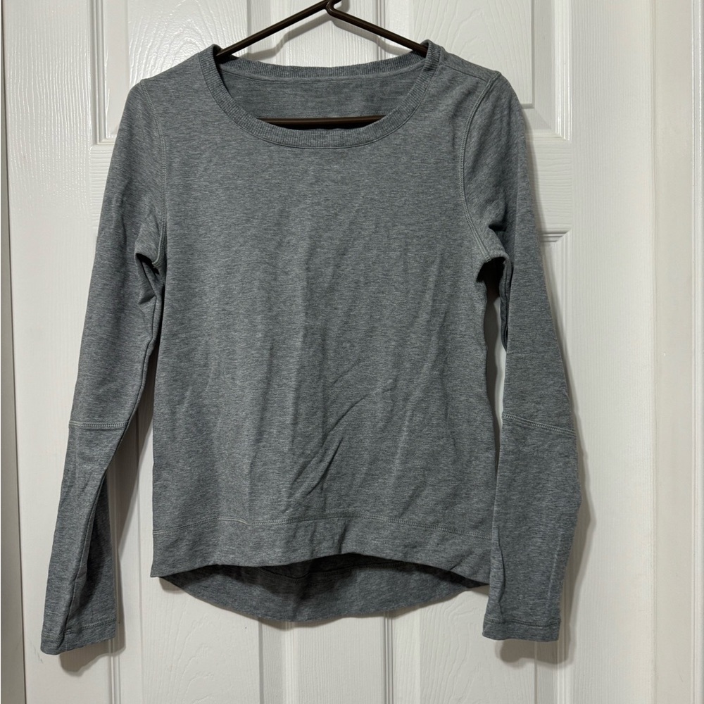 Lululemon belle long sleeve size 4 euc